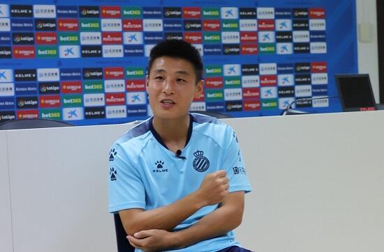 為國(guó)效力義不容辭 武磊對(duì)打進(jìn)世界杯充滿(mǎn)信心